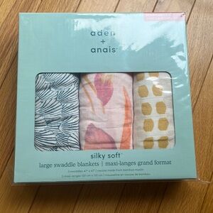 Aden and Anais Boutique silky soft swaddles 3- pack, Marine Garden.